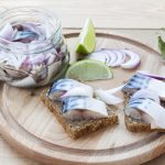 Iba niekoľko majiteľov marinuje makrelu týmto spôsobom a zbytočne: ukáže sa, že je chutnejšia ako losos. Iba niekoľko majiteľov marinuje makrelu týmto spôsobom a zbytočne: ukáže